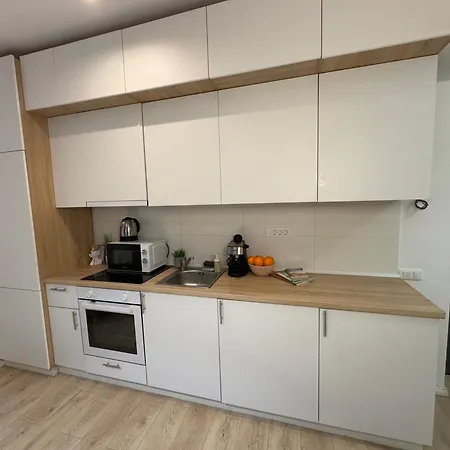 公寓 Apartment *